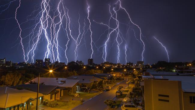 Darwin records above average rainfall for November | NT News