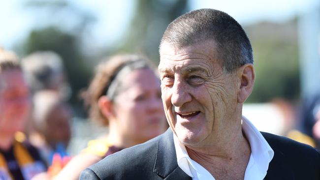 Jeff Kennett has weighed in after Queenscliff council would not let its local footy club have a coffee van.