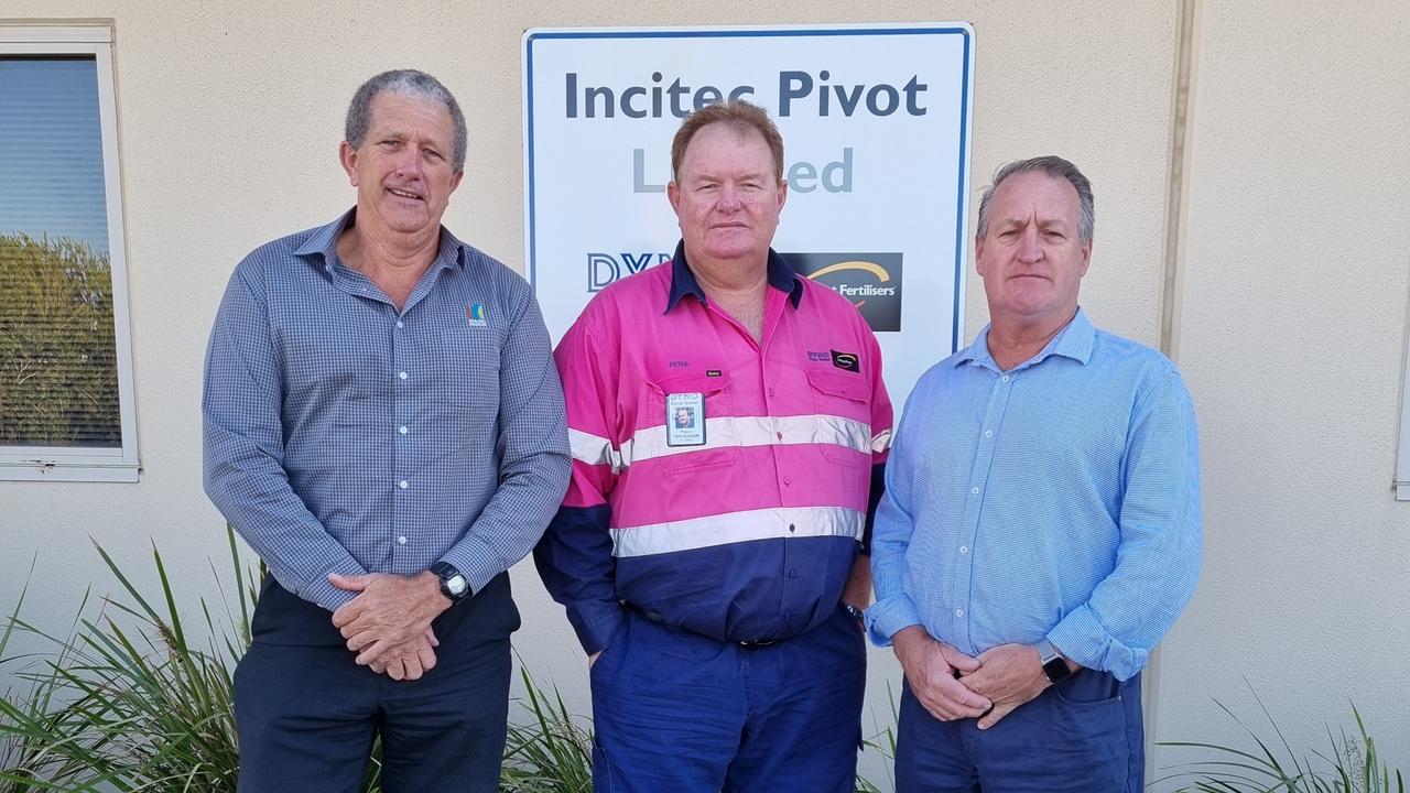 Isaac Regional Council’s director of Water and Waste Gary Murphy and Water and Waste Standing Committee chairman Councillor Simon West (right) presented an official letter of gratitude to Dyno Nobel Moranbah’s site manager Peter Henderson (middle).
