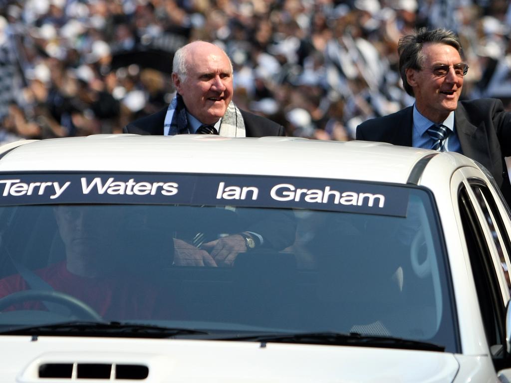 Waters goes around the MCG back in 2010.