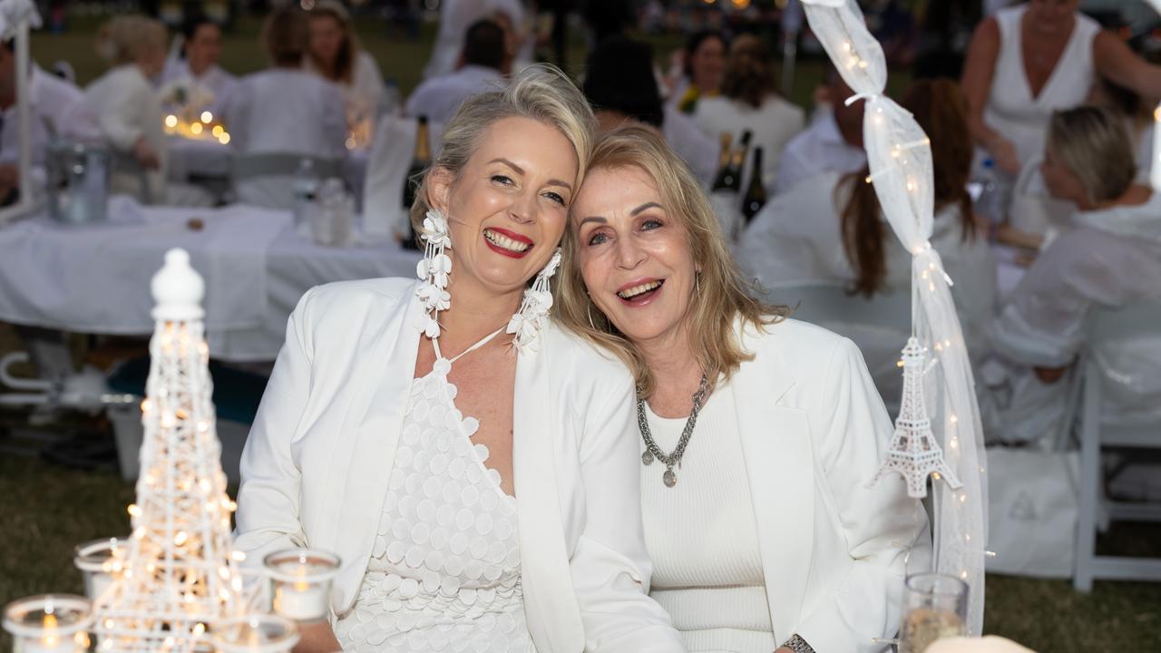 Angela Hutchison and Trish Owen. The Pulse for DÃ&#131;Â®ner en Blanc Gold Coast at Broadbeach Park on April 22, 2023. Picture: Celeste Humphrey