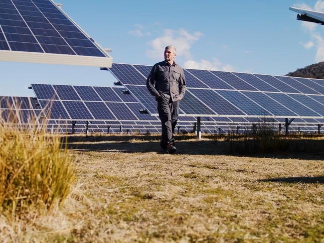 Chris Uhlmann appearing in 'The Real Cost of Net Zero' a Sky News Documentary