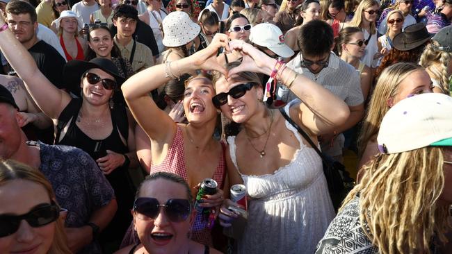 Crowds at BASSINTHEGRASS 2025 on May 17 at Mindil Beach. Picture: Pema Tamang Pakhrin