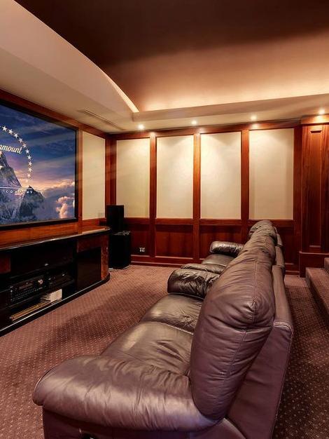 Home cinema.