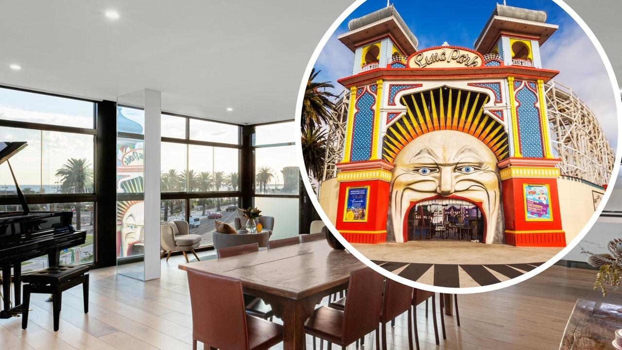 This whole-floor St Kilda penthouse features panoramic bay views, a rooftop retreat and high-end designer finishes throughout.