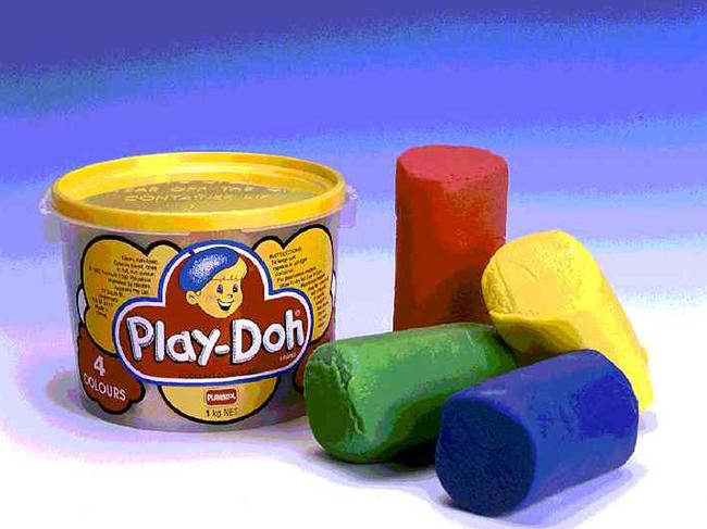 DECEMBER 2000 : Play-Doh, 12/00.Toy