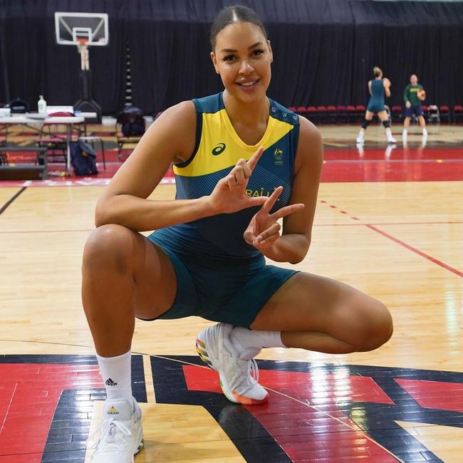 “The lady doth protest too much, methinks.” Liz Cambage’s hypocrisy is beyond belief, says James Morrow.