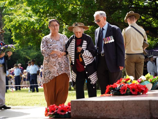 World War II veteran Terry Hayes (far right) laying a wreath alongside friends and family at the Mackay Anzac Day Main Service, 2021. Picture: Heidi Petith