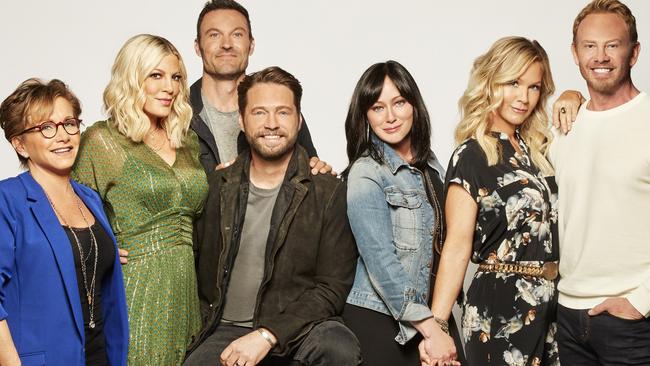 The returning Beverly Hills 90201 cast.