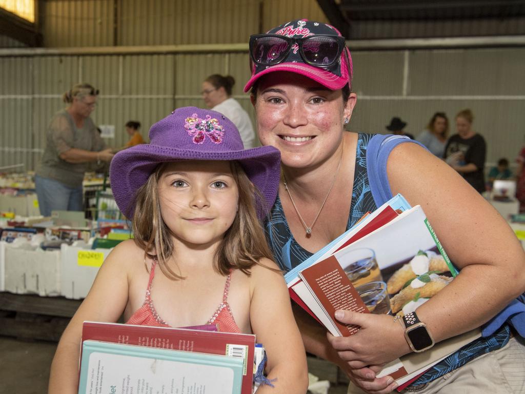 Emily Baines and Ineke Baines at the Chronicle Lifeline Bookfest 2022. Saturday, March 5, 2022. Picture: Nev Madsen.