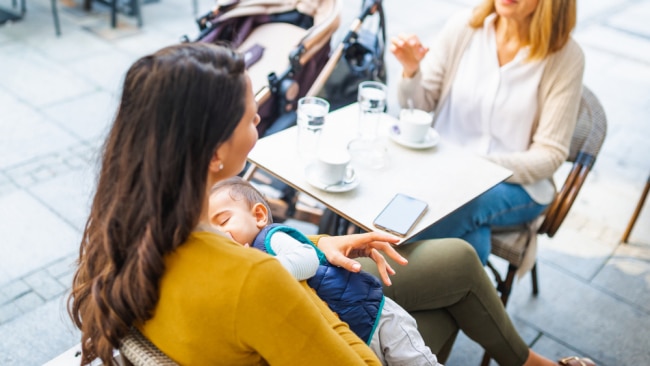 My Journey to Feeling Comfortable to Breastfeed in Public