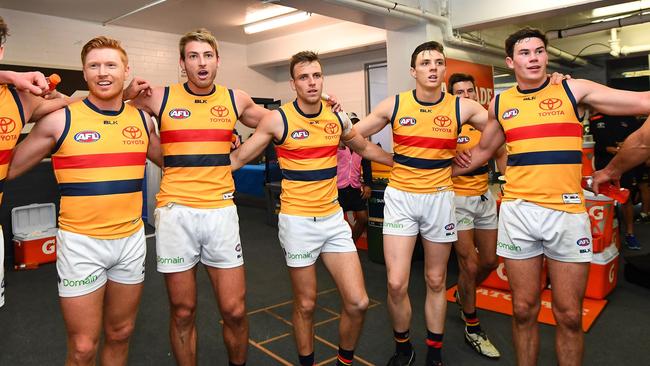 Video: Adelaide Crows club song, rapid fire version after Fremantle game