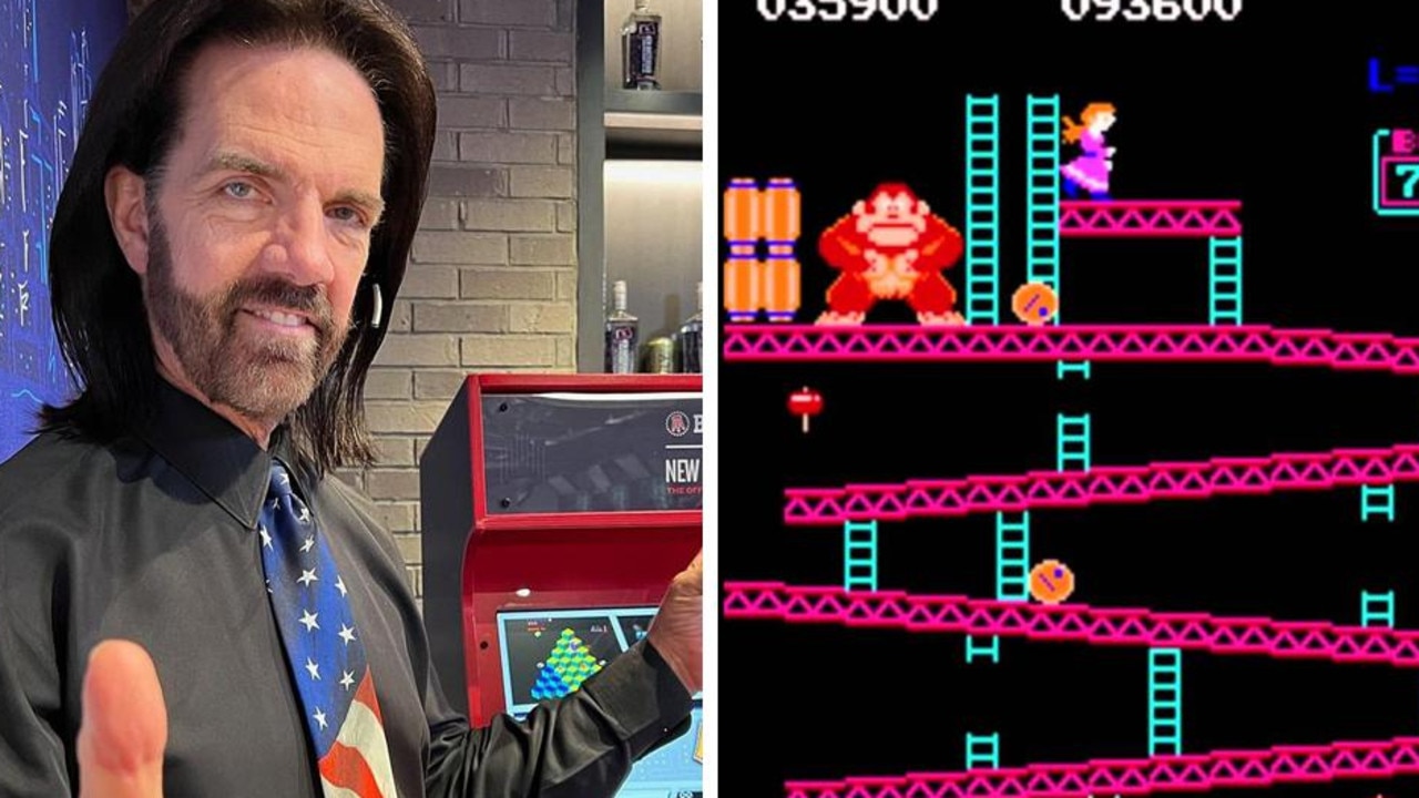 Donkey Kong guru sues over cheat claim