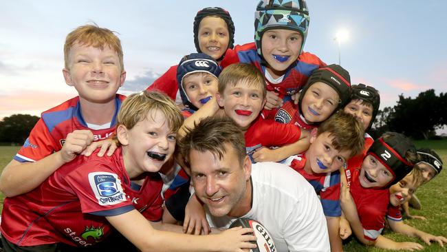 Bond Pirates under-9s coach Gary Jones with his team. Picture: Mike Batterham