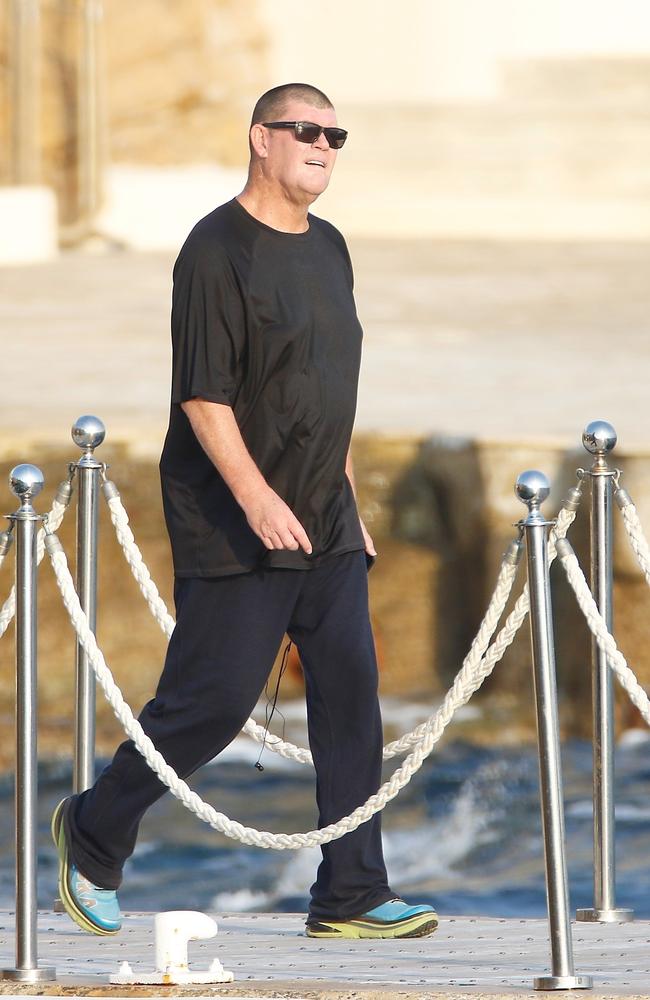 James Packer pictured returning to his yacht after a jog amid his health kick. Picture: BACKGRID