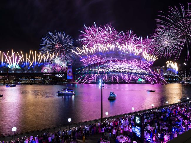 SYDNEY, AUSTRALIA - NCA NewsWire Photos - Sunday, 31 December, 2023:SYDNEY NEW YEARS EVE 2023Midnight fireworks at Sydney Opera House. Picture: NCA NewsWire  / Monique Harmer