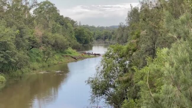 Search under way for two swimmers missing in Mary River