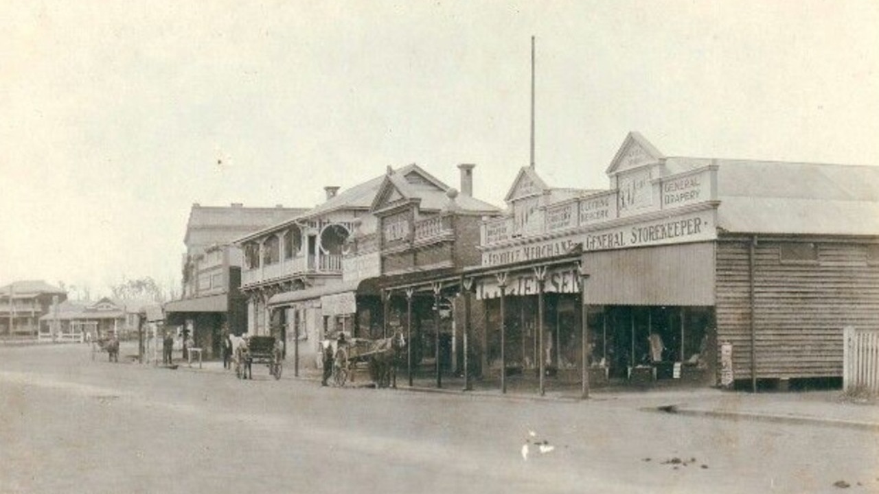 Early landscapes of the intersection at Kingaroy and Haly Streets, looking south. Source: Glady Hood, Gary Colquhoun