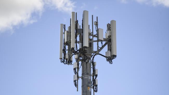 A new Optus phone tower will give residents a choice when choosing their telco and boost connectivity in Slade Point and beyond.