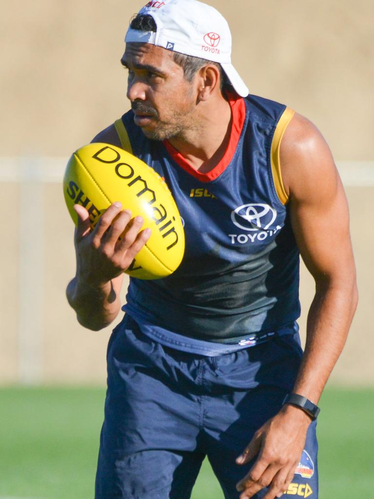 The former Adelaide superstar claims the Crows also practised their infamous “power stance”.