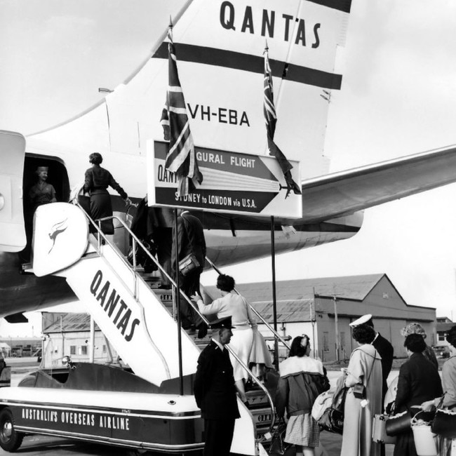 Qantas inaugural Sydney-London service via USA Boeing 707-138 VH-EBA, Sydney September 1959.
