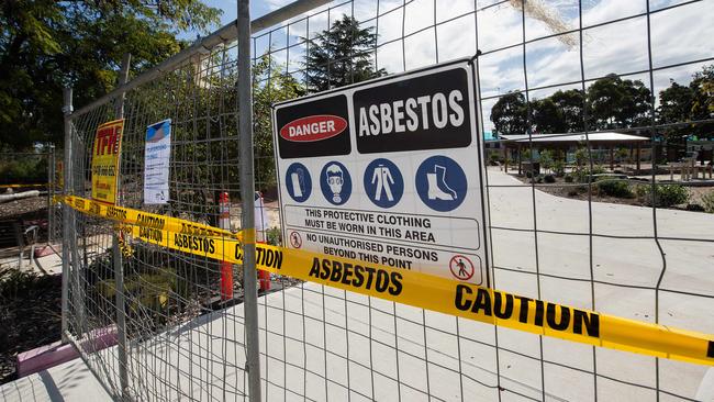 MELBOURNE AUSTRALIA - Newswire Photos APRIL 4TH 2024 : The Donald McLean Reserve playground in Spotswood, has been taped off by council, after a parent discovered asbestos and building materials in the mulch.  PICTURE : NCA Newswire / Nicki Connolly