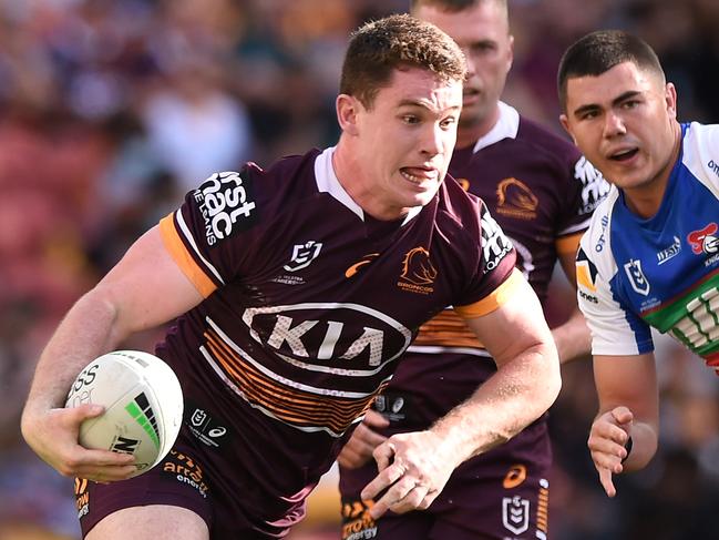 BRISBANE, AUSTRALIA - SEPTEMBER 04: Ethan Bullemor of the Broncos runs with the ball during the round 25 NRL match between the Brisbane Broncos and the Newcastle Knights at Suncorp Stadium, on September 04, 2021, in Brisbane, Australia. (Photo by Matt Roberts/Getty Images)