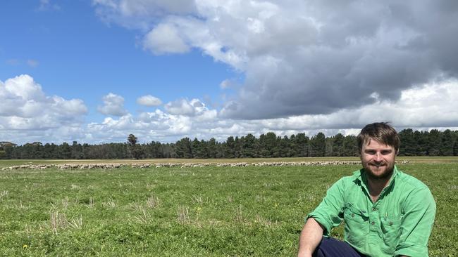 Hamish Thompson from Moojepin Merinos in WA is determined to breed sheep that are not only productive but meet animal welfare standards and above all are easy care.