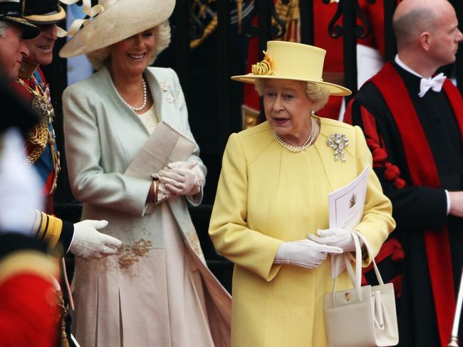 LONDON, ENGLAND - APRIL 29:  Camilla, Duchess of Cornwall (C) and HRH Prince Charles, Prince of Wales (L), Prince Philip, Duke of Edinburgh (2nd-L) and Queen Elizabeth II (R) depart for a procession to Buckingham Palace following the marriage of Their Royal Highnesses Prince William Duke of Cambridge and Catherine Duchess of Cambridge at Westminster Abbey on April 29, 2011 in London, England. The marriage of the second in line to the British throne was led by the Archbishop of Canterbury and was attended by 1900 guests, including foreign Royal family members and heads of state. Thousands of well-wishers from around the world have also flocked to London to witness the spectacle and pageantry of the Royal Wedding.  (Photo by Dan Kitwood/Getty Images)