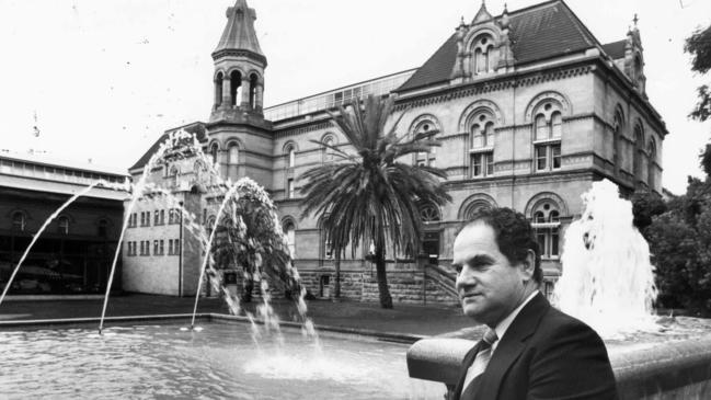 Bob Edwards at the South Australian Museum in 1980.