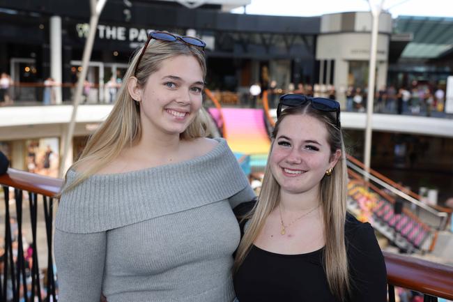 Hollie Birleson and Ella Purton at Pacific Fair Beauty Weekend with Anna Paul. Picture, Portia Large.