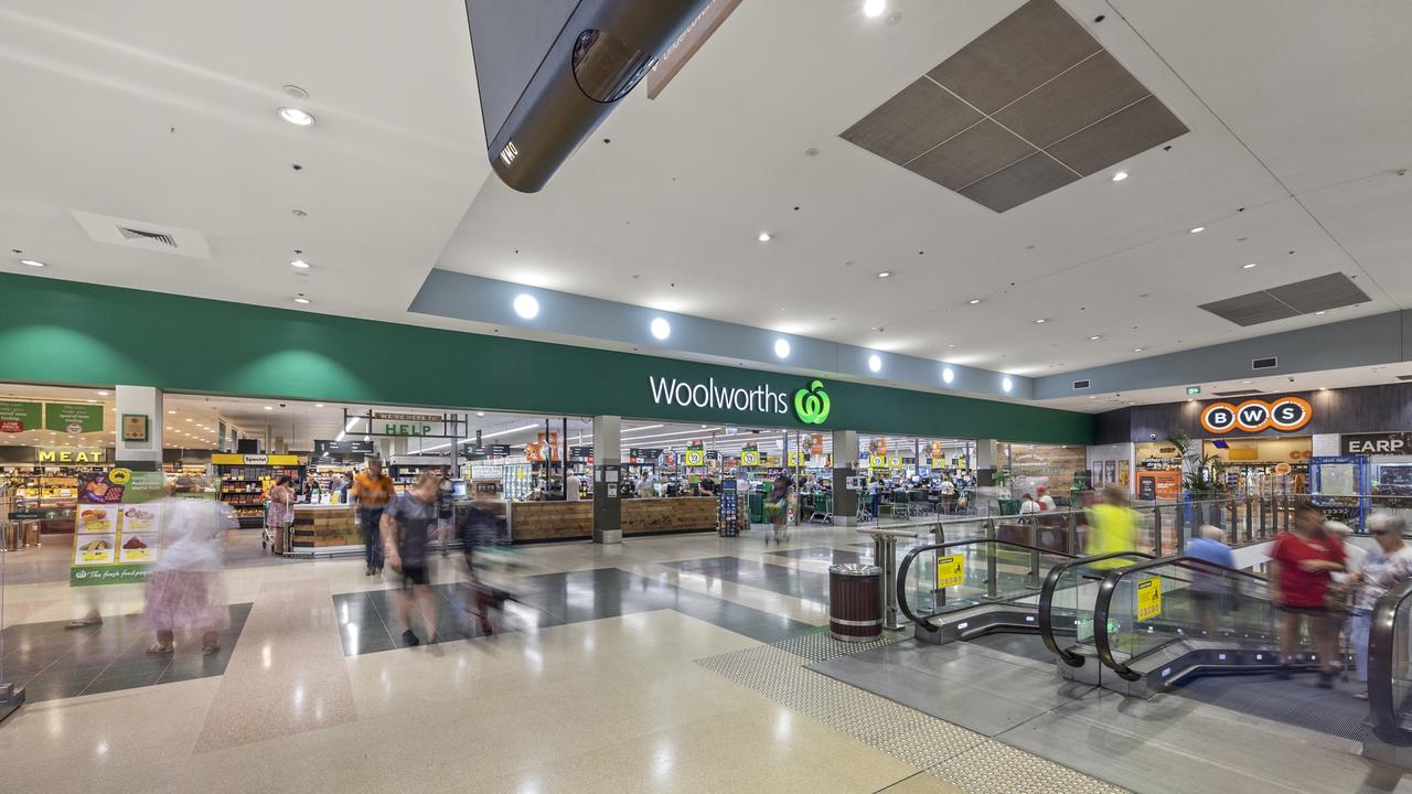 Woolies and BWS are the shopping mall’s anchor tenants.