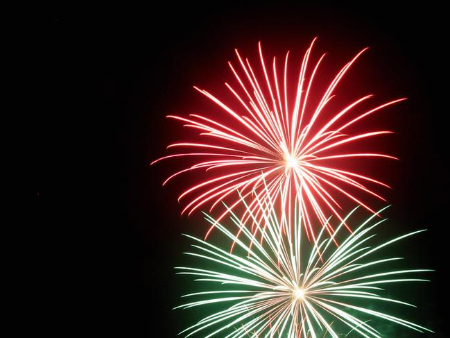 New Years Eve, Maryborough-Brilliant fireworks at the Brolga beside the Mary River bring in the New Year.Photo : Robyne Cuerel / Fraser Coast Chronicle