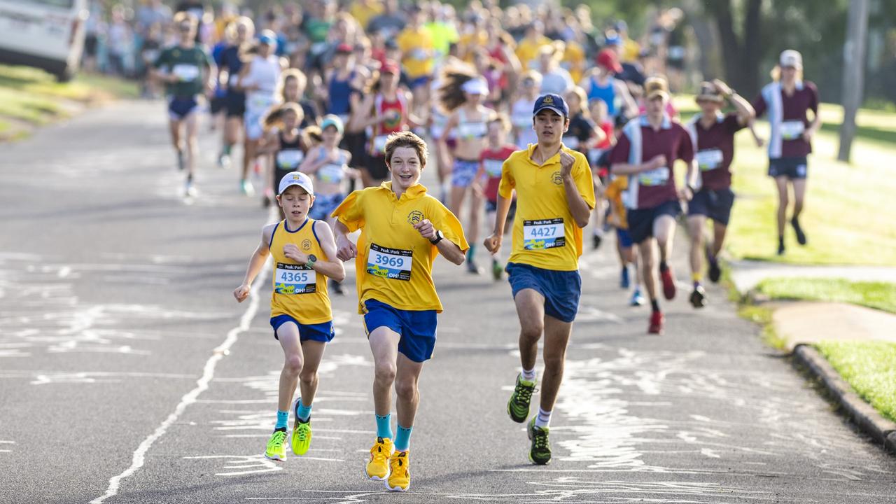 Runners at the front of the field at the start of the 4km event of Peak2Park 2022, Sunday, April 3, 2022. Picture: Kevin Farmer