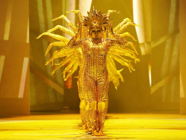 Even the production’s entertainers are on point as they perform during the 2023 World of WearableArt Preview Show. Picture: Hagen Hopkins/Getty Images for World of WearableArt