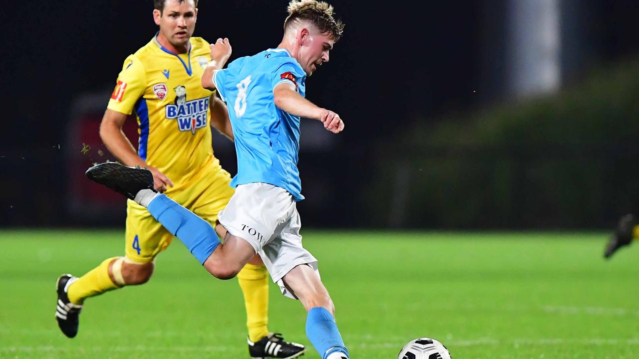 SOCCER: Men's, Kawana V Maroochydore Swans. Picture: Patrick Woods.