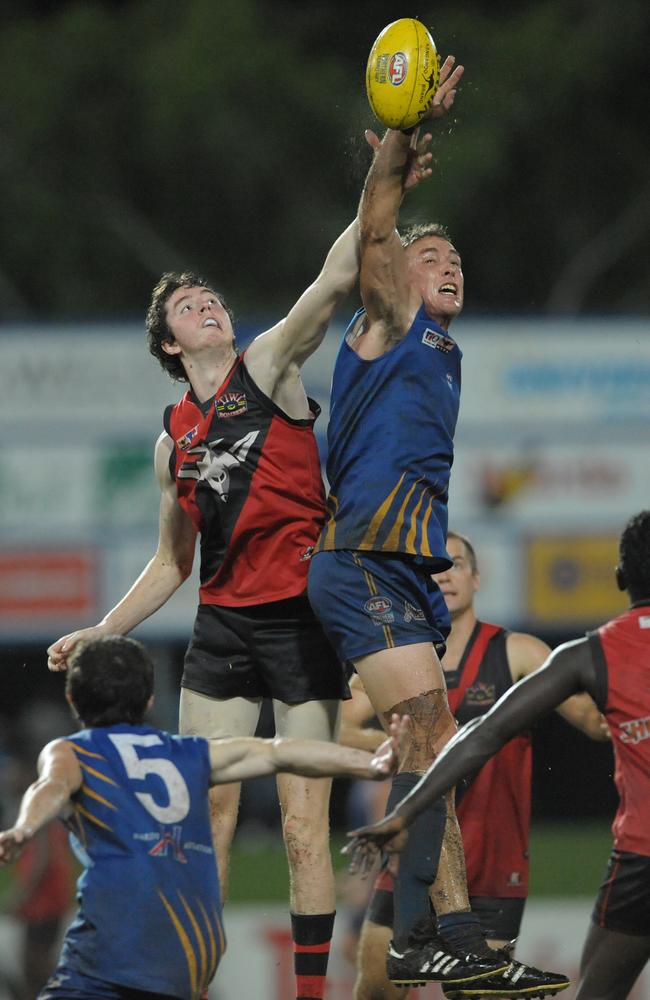 Wanderers defeated Tiwi Bombers in the 2010-11 preliminary final.