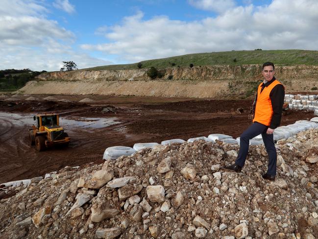 07/08/2017 Andrew Faulkner the CEO ofthe Northern Waste Management Authority at the Uleybury Landfil in a national first, three councils north of Adelaide are using a rubbish tip to create two sources of power from rotting garbage weÕre powering 500 to 1000 homes and establishing 11,000 solar PV panels on the side of the landfill which is going to then go ahead and power another 350 homes. .. Kelly Barnes/The Australian