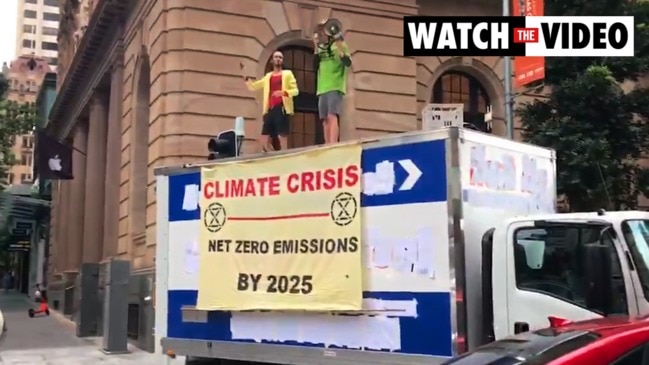 Extinction rebellion shut down Edward Street with truck