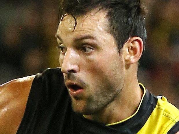 AFL : Round 2 ,  Richmond V Collingwood at the M.C.G. 30th March.  Melbourne .   Richmond's Toby Nankervis sells some candy to Collingwood's Brodie Grundy in the fourth quarter, Picture : George Salpigtidis