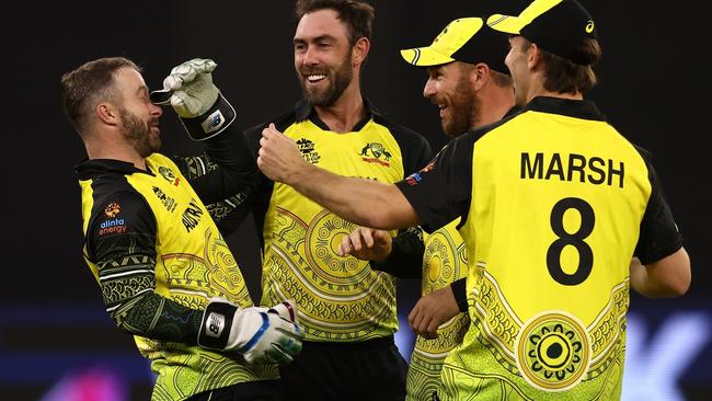 Matthew Wade, Glenn Maxwell, Aaron Finch and Mitchell Marsh of Australia. Photo by Paul Kane/Getty Images