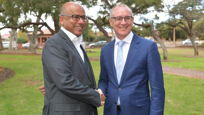 GFG Alliance executive chairman Sanjeev Gupta (left) with former SA Premier Jay Weatherill in 2017. (AAP Image/David Mariuz)