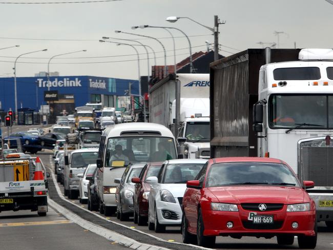 Heavy traffic along Parramatta Rd at Five Dock.