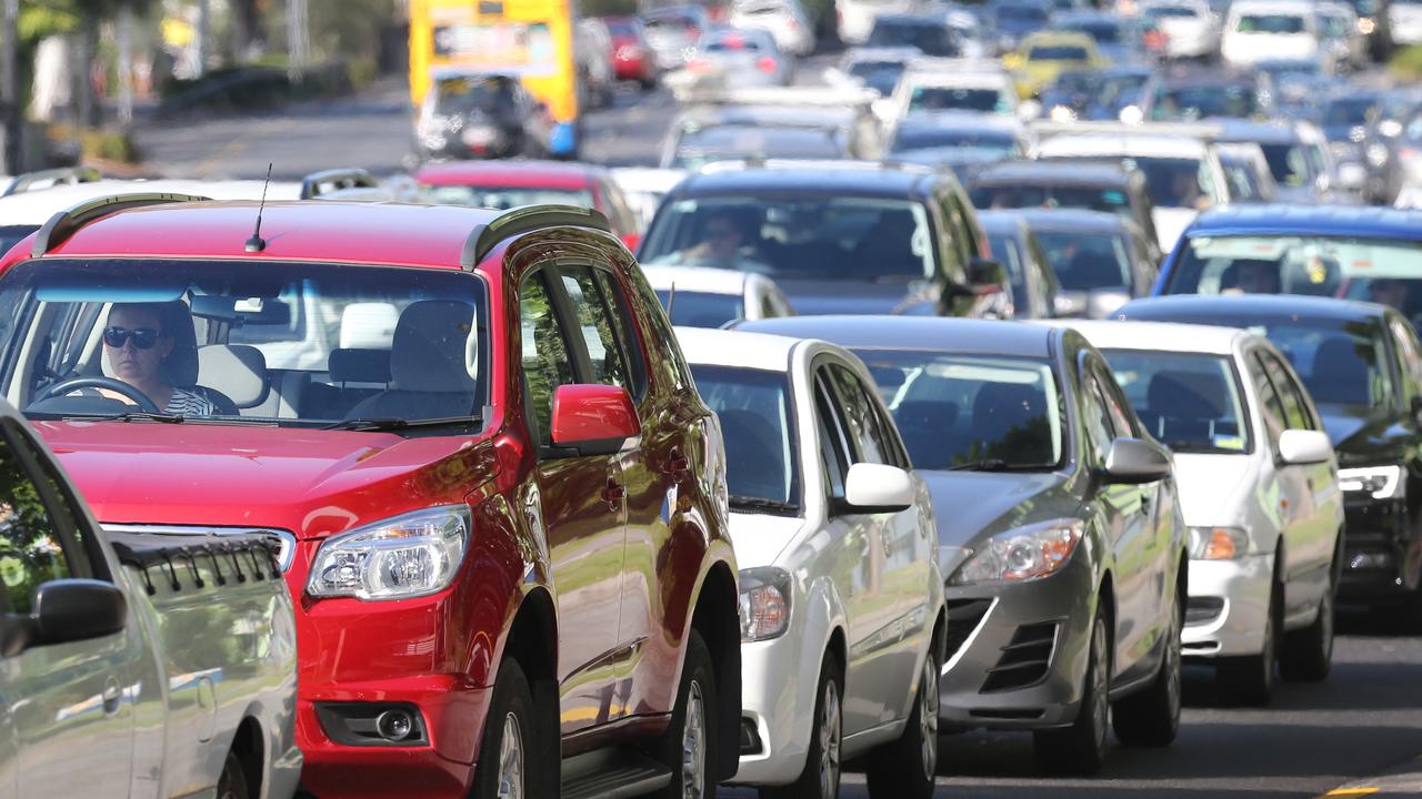 Brisbane Traffic: Multi Vehicle Crash In Milton Causes Delays | The ...