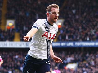 LONDON, ENGLAND - MARCH 20: Harry Kane of Tottenham Hotspur celebrates as he scores their second goal during the Barclays Premier League match between Tottenham Hotspur and A.F.C. Bournemouth at White Hart Lane on March 20, 2016 in London, United Kingdom. (Photo by Clive Rose/Getty Images)