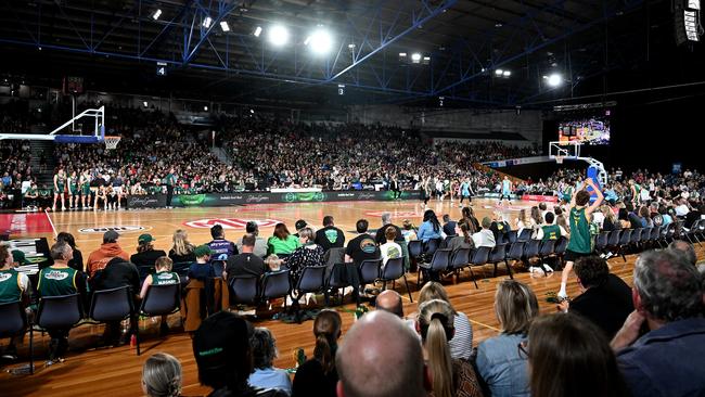 Round 7 NBL match between Tasmania Jackjumpers and New Zealand Breakers at Silverdome, on November 18, 2022, in Launceston. (Photo by Steve Bell/Getty Images)