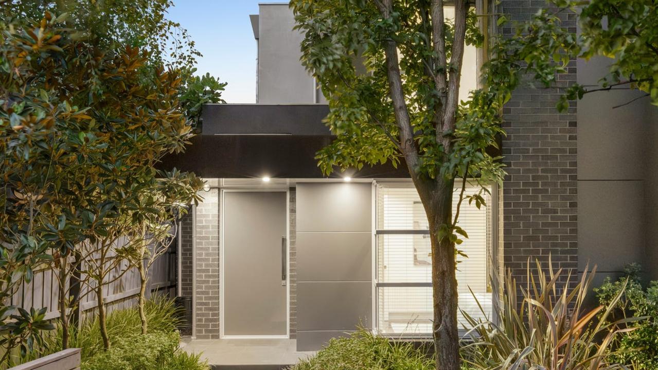 AUCTION TO WATCH: <a href="https://www.realestate.com.au/sold/property-house-vic-hawthorn+east-147008212" target="_self">31 Invermay Grove, Hawthorn East</a> – More than 110 groups have checked out this four-bedroom townhouse.