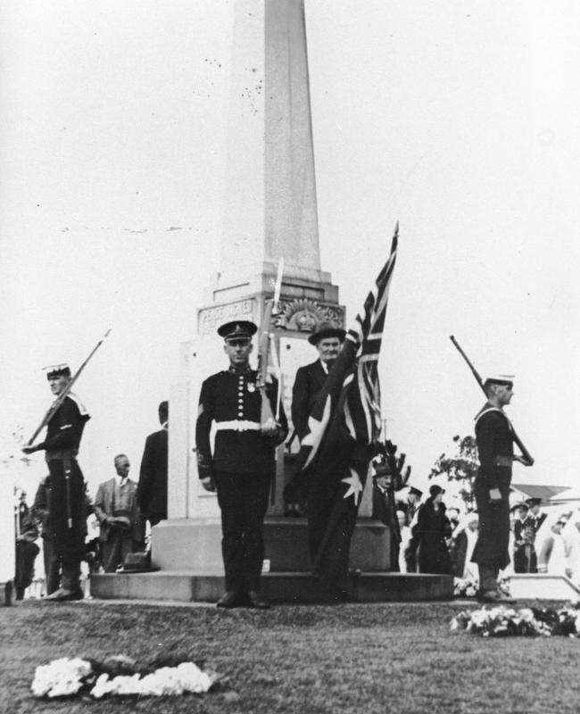 Dedication of War Memorial, Woy Woy, 19th October 1932. Picture: Central Coast Council Library/Gostalgia.