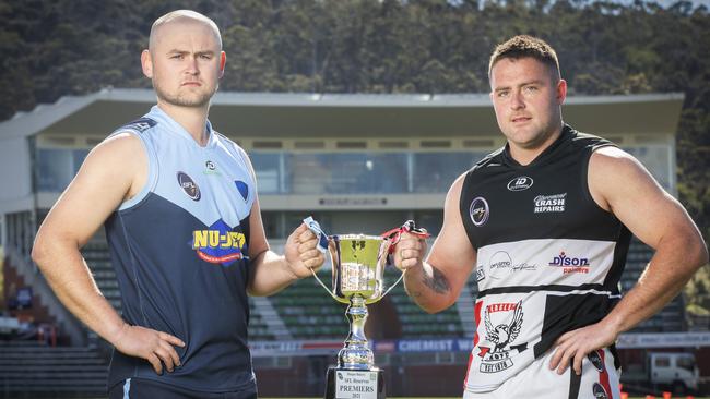 SFL Reserves, Lindisfarne Jarrod Fisher and New Norfolk Jake Foster at North Hobart