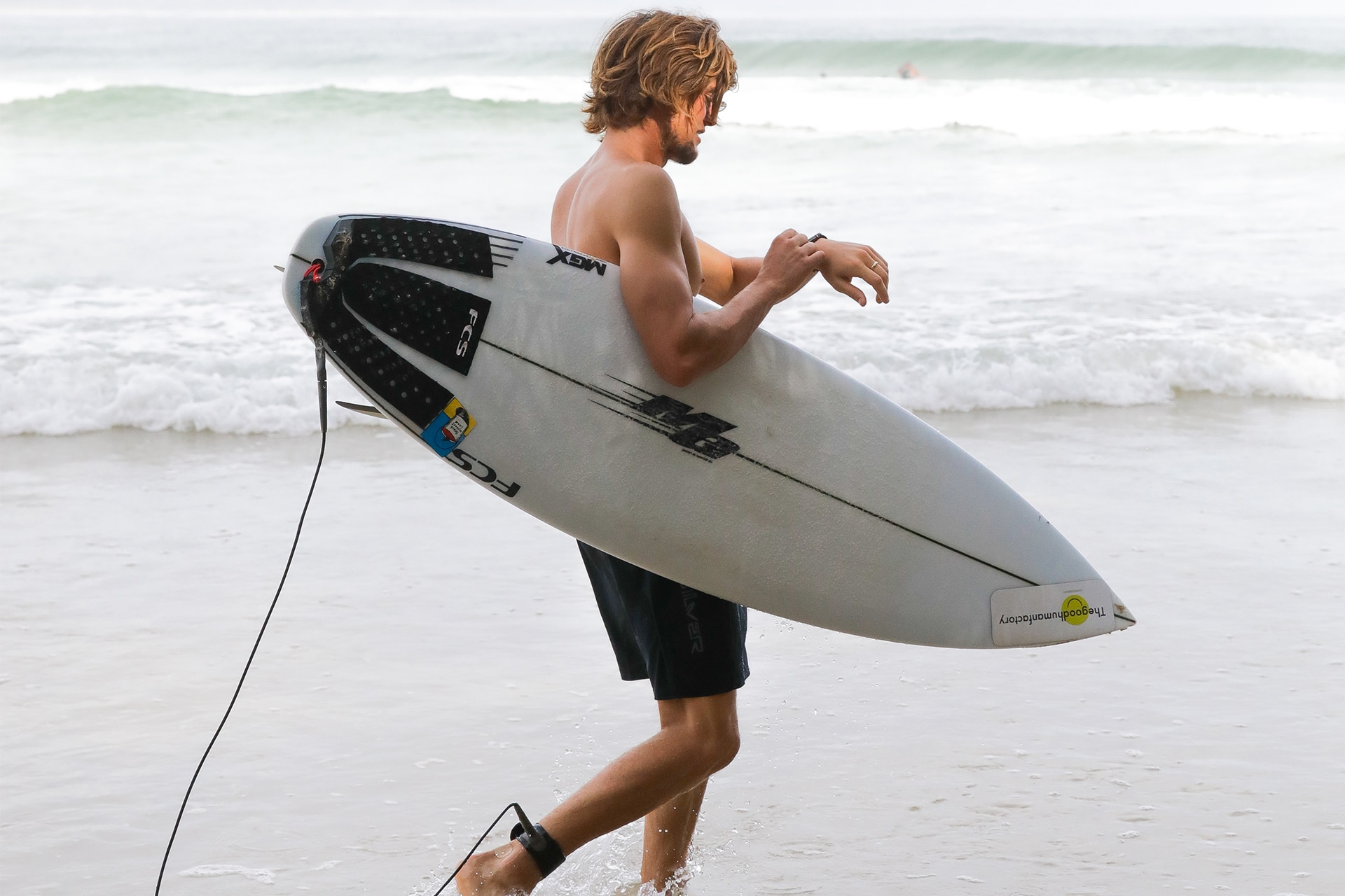 surfing with apple watch 3